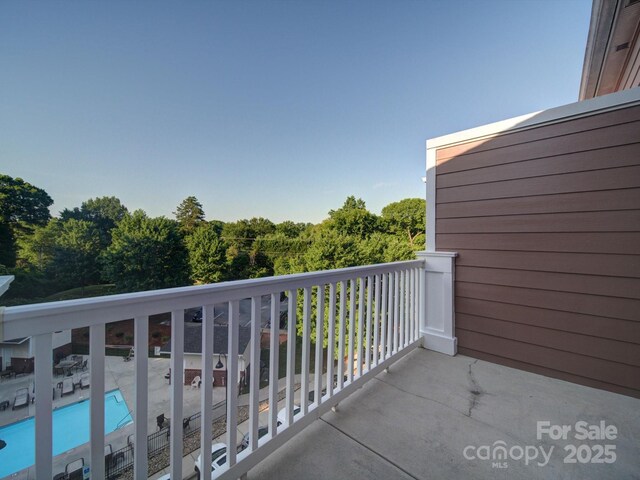 1000 E Woodlawn Rd Unit 402, Charlotte, NC 28209 - balcony with view of pool area