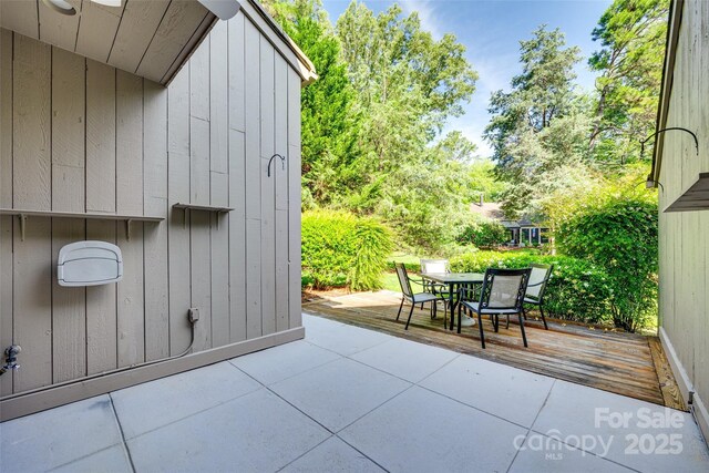 173 Greenridge Rd, Lake Wylie, SC 29710 - view of patio featuring outdoor dining space and a deck