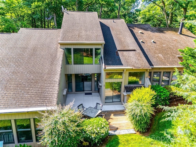 173 Greenridge Rd, Lake Wylie, SC 29710 - view of front facade with a wooden deck and a shingled roof