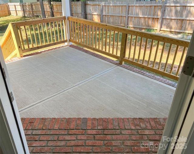 deck featuring fence