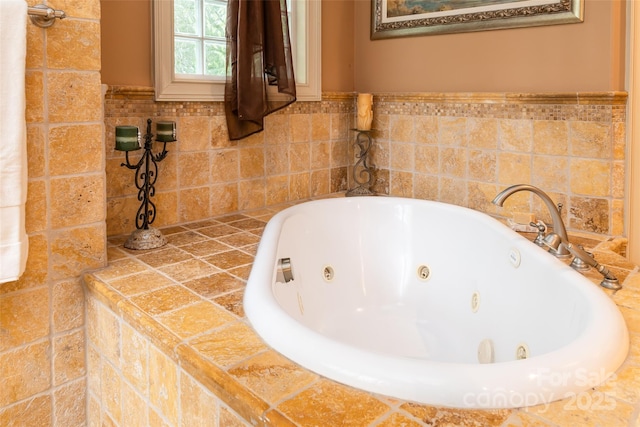 135 Sumter Dr, Mooresville, NC 28117 - bathroom with a whirlpool tub