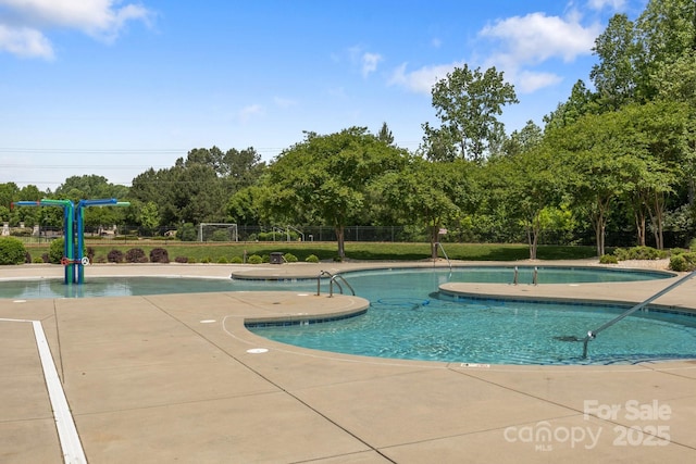 7620 Porrera St, Charlotte, NC 28214 - community pool with fence