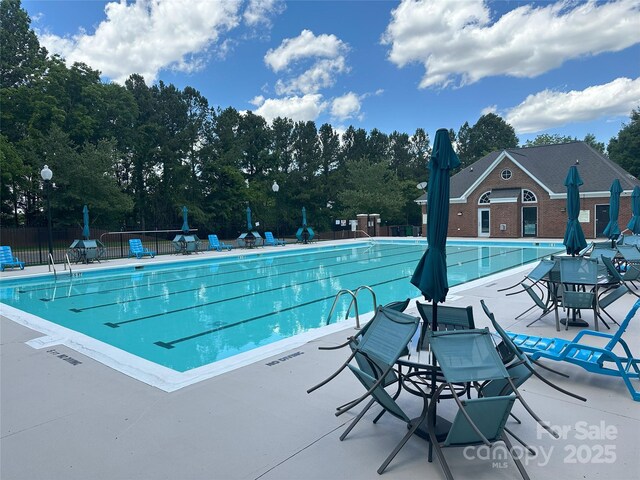 7923 Shiny Meadow Ln, Charlotte, NC 28215 - photo 28