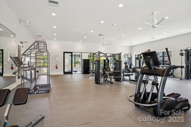 exercise room with visible vents, recessed lighting, baseboards, and ceiling fan