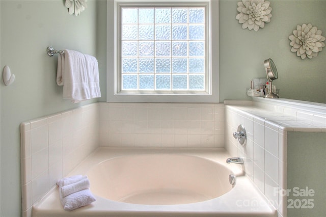 3009 Thayer Dr, Waxhaw, NC 28173 - full bathroom featuring a bath