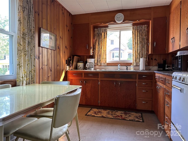 180 White Dogwood Ln, Lake Junaluska, NC 28745 - photo 8