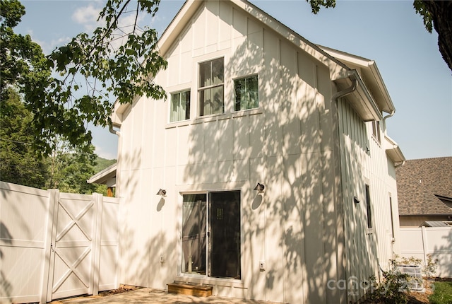 7 Mountain View Ave, Black Mountain, NC 28711 - view of side of home with a gate