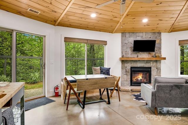 16 Caddis Ct, Marshall, NC 28753 - interior space