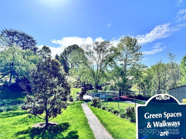5A Hedgerose Ct, Asheville, NC 28805 - view of community featuring fence and a yard