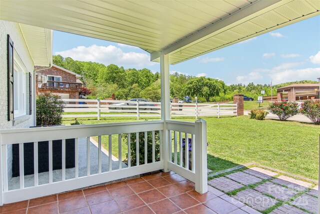 view of patio / terrace featuring covered porch