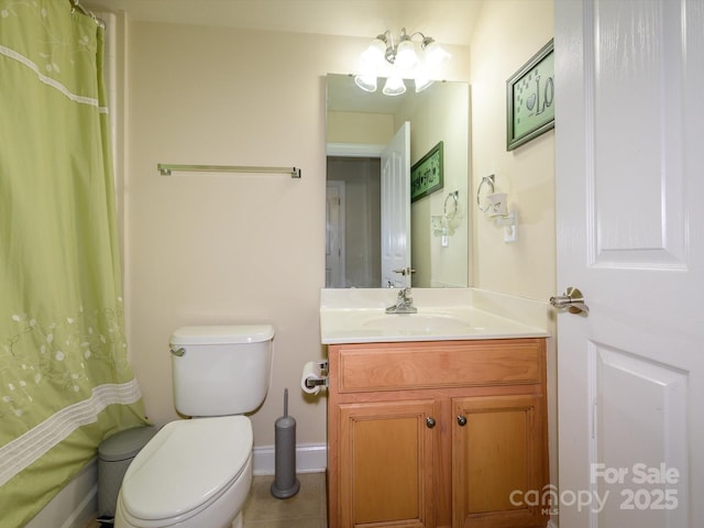 10944 Persimmon Creek Dr, Mint Hill, NC 28227 - bathroom with vanity, baseboards, a shower with curtain, and toilet