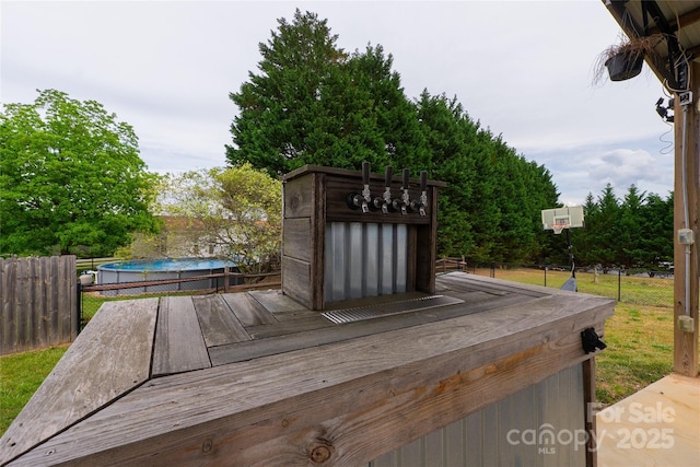 deck with fence