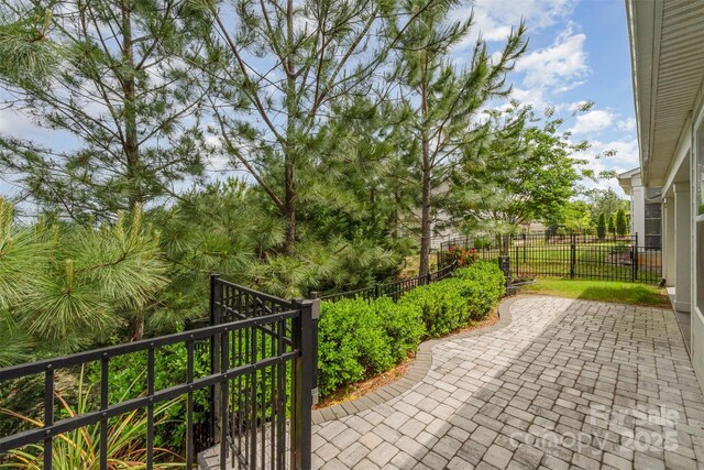 8210 Festival Way, Charlotte, NC 28215 - photo 37