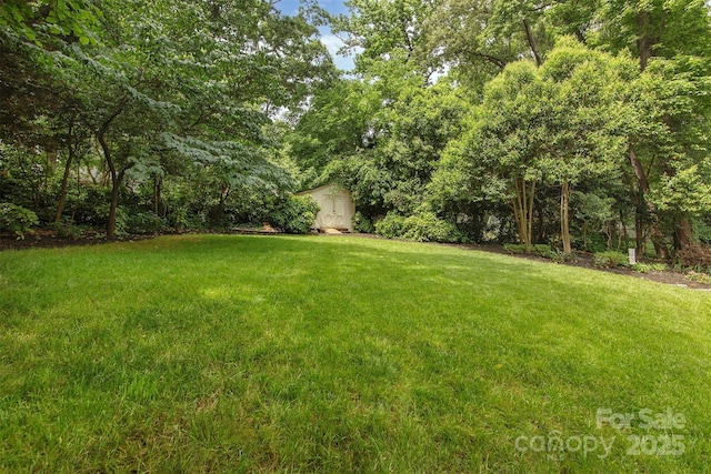 1514 Wensley Dr, Charlotte, NC 28210 - view of grassy yard