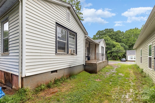 2622 Hemphill St, Charlotte, NC 28208 - view of side of property with crawl space and a yard