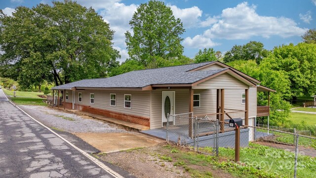 281 Glenwood Dr, Marion, NC 28752 - photo 15
