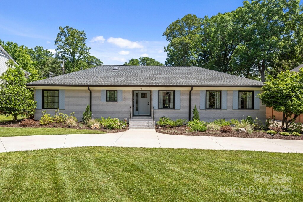 4147 Chelmsford Rd, Charlotte, NC 28211 - photo 1