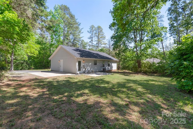 7525 Cedarbrook Dr, Charlotte, NC 28215 - exterior space with a patio area and a yard