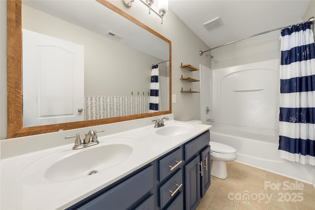 14625 Lyon Hill Ln, Huntersville, NC 28078 - full bath featuring double vanity, visible vents, a sink, and shower / tub combo with curtain