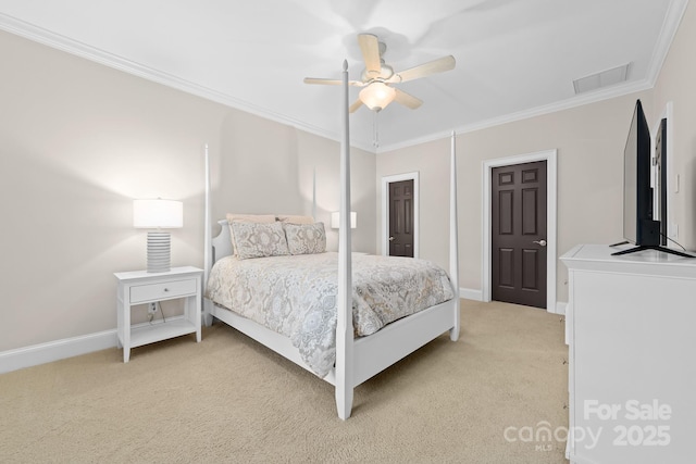 bedroom featuring ceiling fan, light carpet, baseboards, visible vents, and ornamental molding