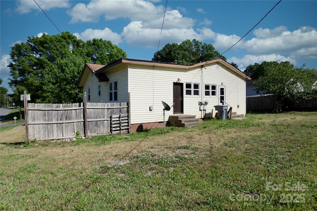5304 Eaton Cir, Charlotte, NC 28208 - photo 2