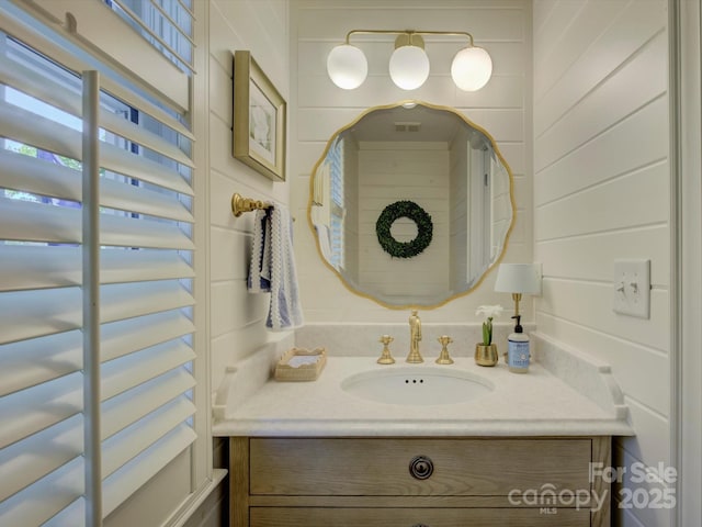 bathroom with vanity
