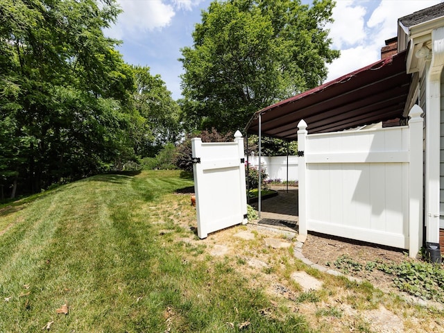 2502 Breuster Dr, Charlotte, NC 28210 - view of yard