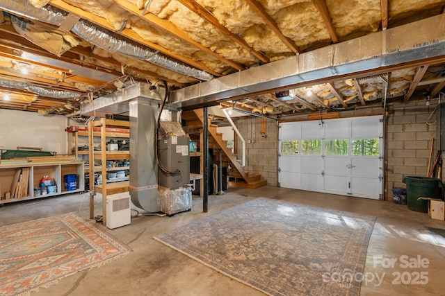14 Leisure Ln, Weaverville, NC 28787 - view of garage