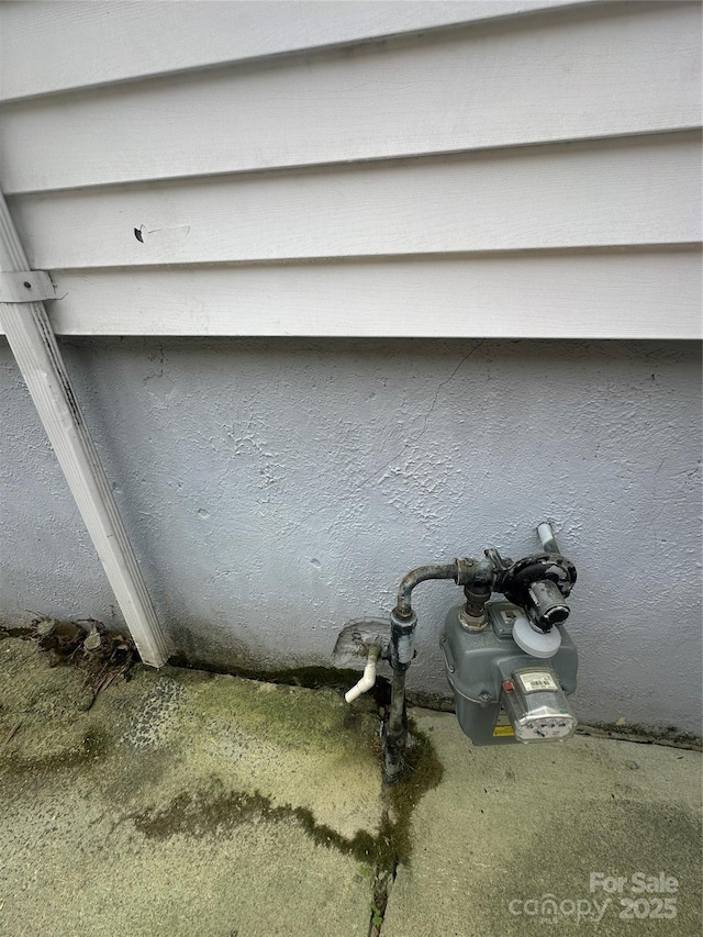 2511 Chapel Hill Rd, Durham, NC 27707 - exterior details with gas meter