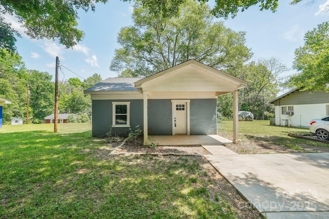 814 Marve St, Gastonia, NC 28052 - bungalow-style house with a front lawn