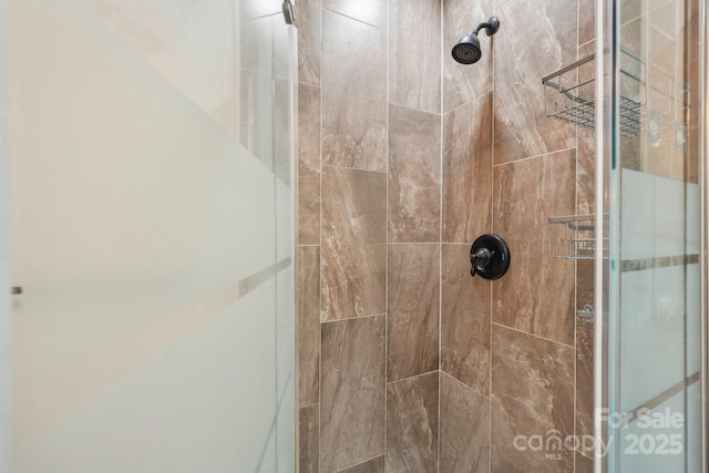 814 Marve St, Gastonia, NC 28052 - bathroom with a shower stall