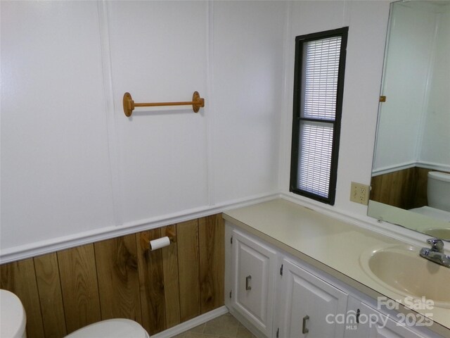 44716 Gold Branch Rd, Richfield, NC 28137 - half bathroom featuring toilet and vanity