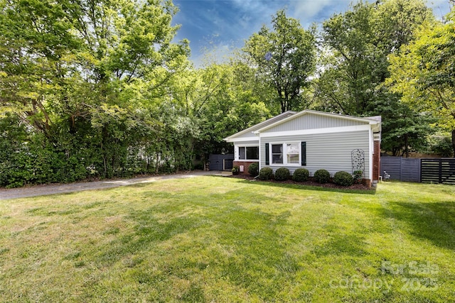 1816 Anderson St, Charlotte, NC 28205 - view of yard with fence