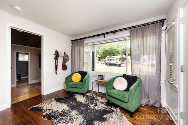 1816 Anderson St, Charlotte, NC 28205 - living area featuring baseboards, a wealth of natural light, and wood finished floors