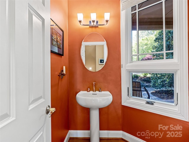 543 Hagen Dr, Hendersonville, NC 28739 - bathroom with baseboards