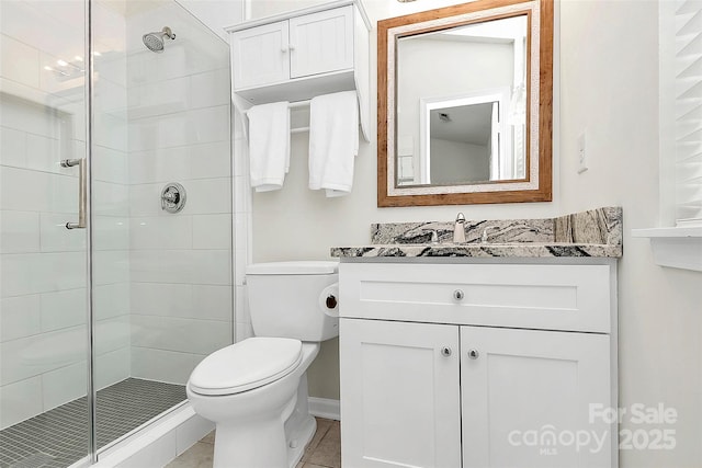 9232 Four Mile Creek Rd, Charlotte, NC 28277 - bathroom with vanity, baseboards, toilet, and a shower stall