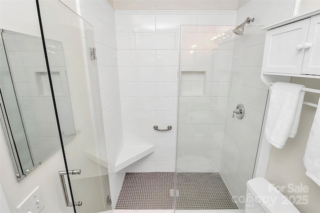 9232 Four Mile Creek Rd, Charlotte, NC 28277 - bathroom featuring a stall shower