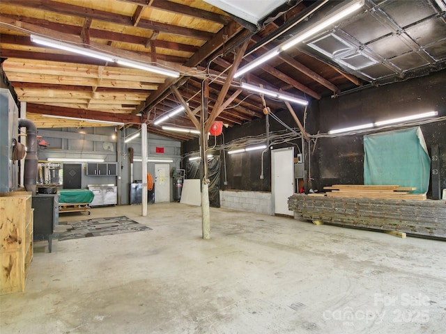 below grade area featuring a garage
