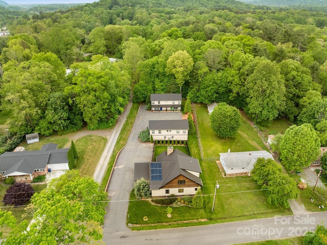 bird's eye view of a heavily wooded area