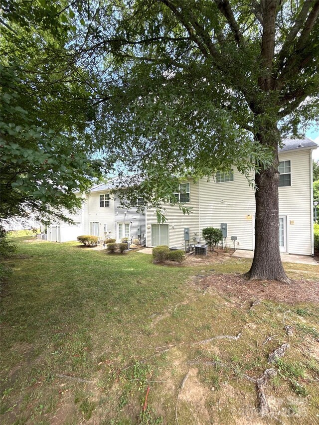 3527 Creeping Flora Ln, Charlotte, NC 28216 - photo 24