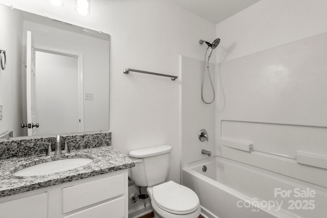 7616 Monarch Birch Ln, Charlotte, NC 28215 - full bath with vanity, toilet, and bathing tub / shower combination