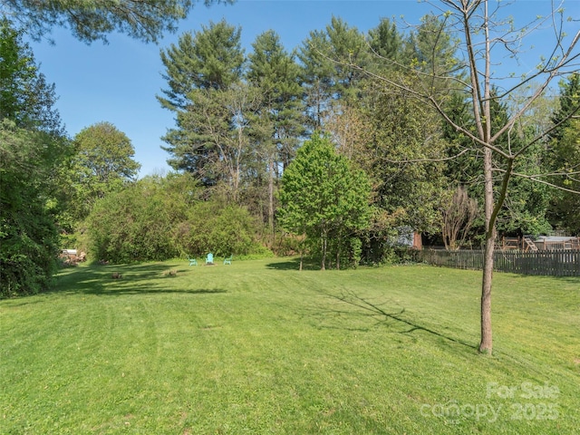 view of yard featuring fence
