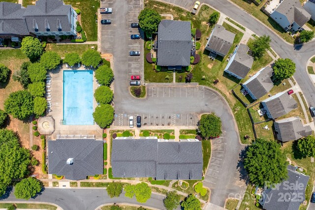 birds eye view of property featuring a residential view