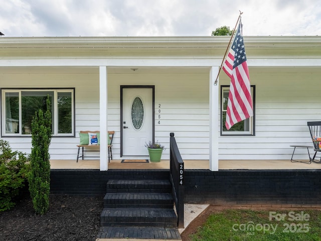 2054 Hickory Hills Dr, Denver, NC 28037 - entrance to property with a porch