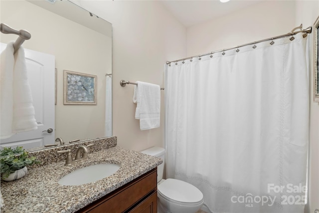 5422 Shannon Bell Ln, Charlotte, NC 28277 - bathroom with toilet, vanity, and shower / tub combo