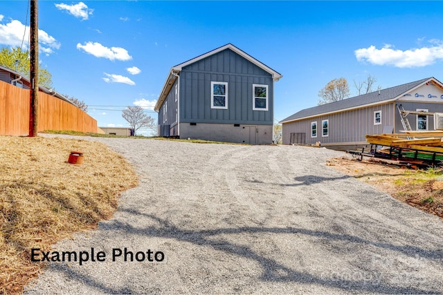 4 Chestnut Ridge Ave, Asheville, NC 28804 - exterior space with fence and board and batten siding