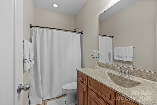 full bath with tile patterned flooring, a shower with shower curtain, toilet, and vanity