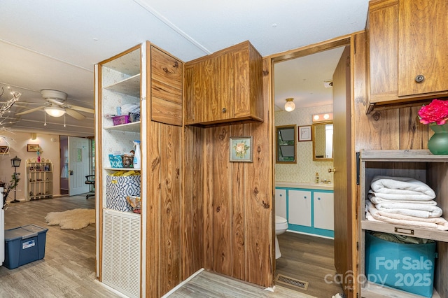6804 Lineberger Rd, Denver, NC 28037 - interior space with a ceiling fan