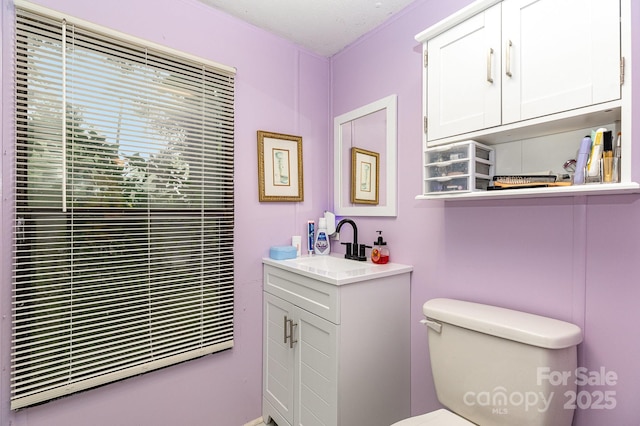 6804 Lineberger Rd, Denver, NC 28037 - half bath featuring toilet and vanity