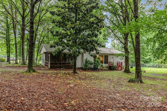 6804 Lineberger Rd, Denver, NC 28037 - view of yard featuring fence and a sunroom